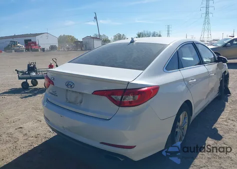 2015 Hyundai Sonata Se z USA, uszkodzony, nr VIN 5NPE24AFXFH201457